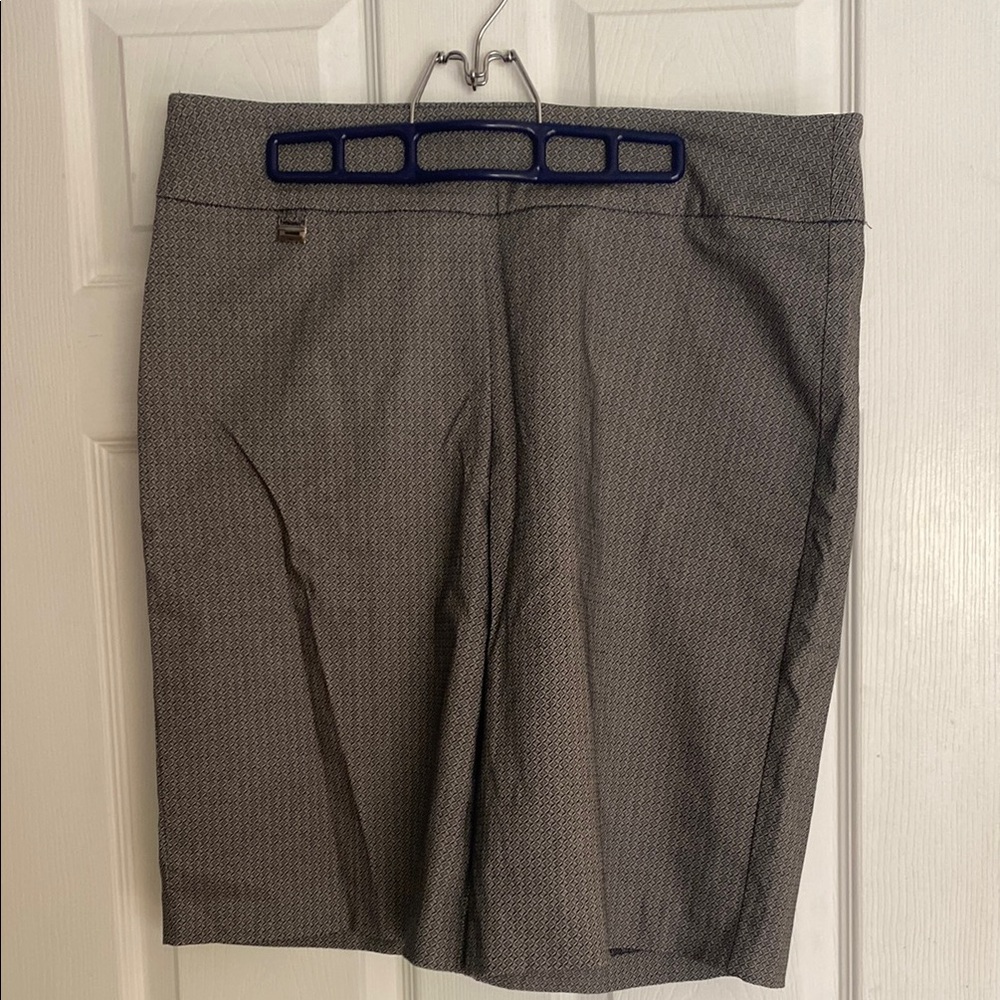 Attyre Women's Gray Shorts